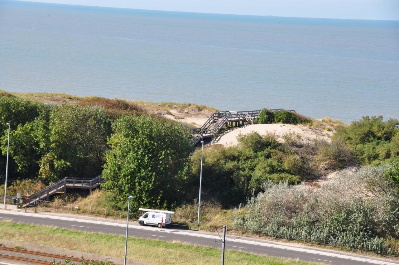 Ferienwohnung Sea The Sea - Feel The Sea - Touch The Sea Bredene Exterior foto